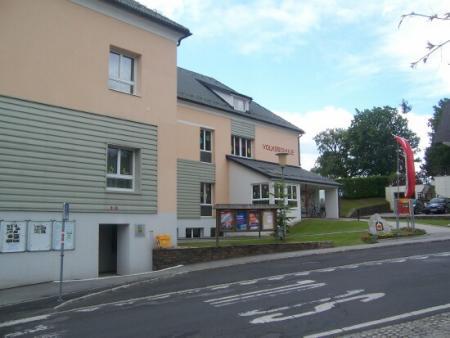 A school ( Volksschule ) in St. Jakob